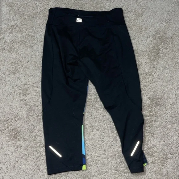 Fila  Sport Running Capris - Picture 3 of 3